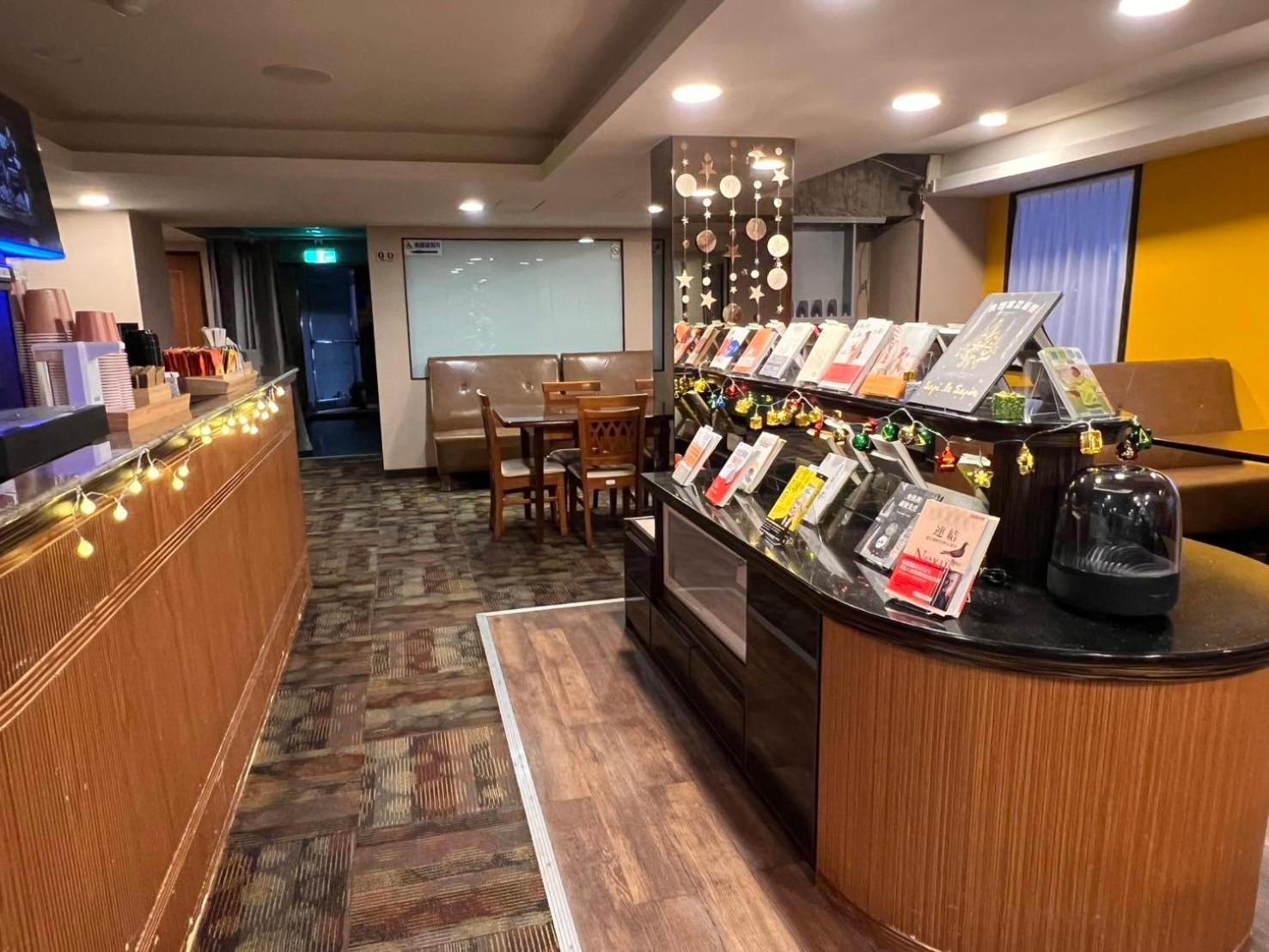 Hub Hotel - Zhongshan Branch Taipei Extérieur photo